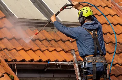 Démoussage et hydrofuge de toiture à Belpech